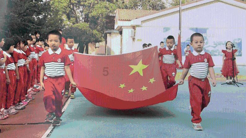 《黑土无言》大结局：钟意给家里打的电话，早已暗示他的悲惨结局